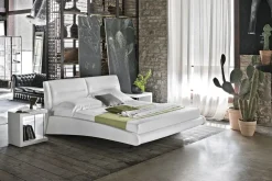 Letto imbottito con gambe Stromboli Target point a prezzo ribassato