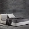 Letto imbottito con gambe Break Excò a prezzo ribassato