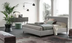 Letto imbottito con giroletto Letto sander V&nice a prezzo scontato