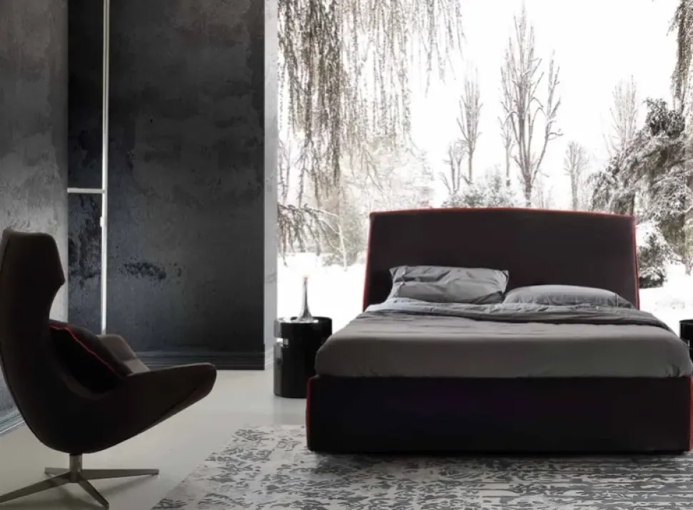 Letto imbottito con giroletto Selene king size Artigianale a prezzo scontato