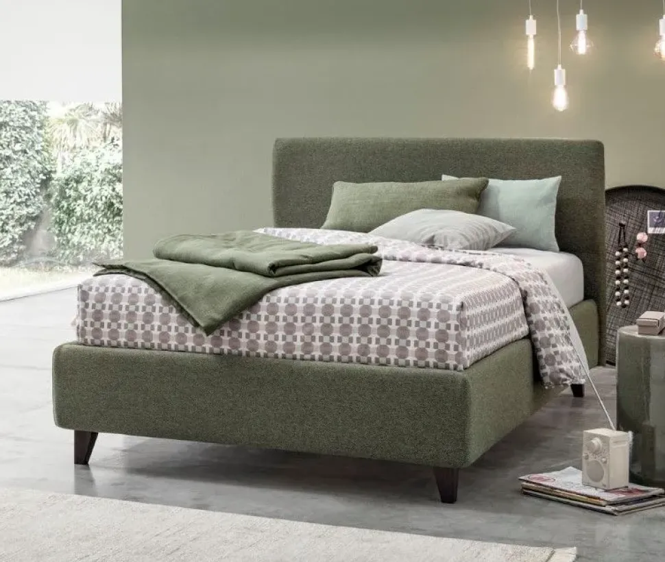 Letto imbottito con giroletto Benny a V&nice a prezzo scontato