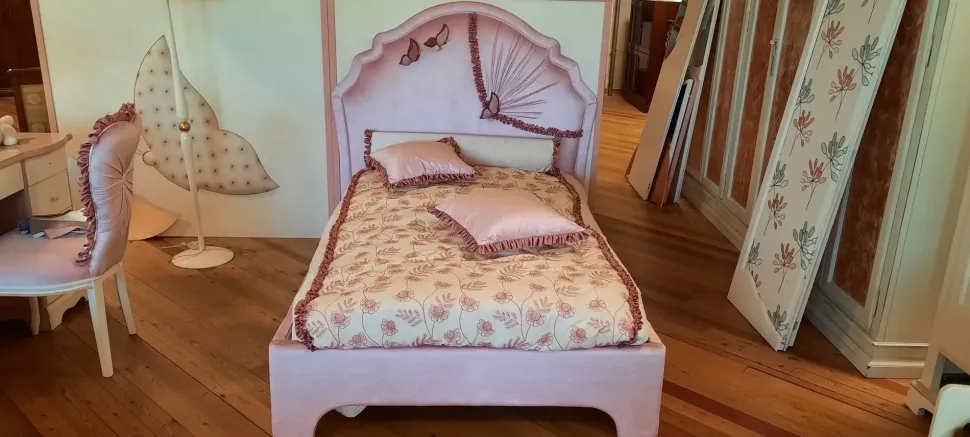 Letto imbottito con giroletto Modello dolce sogno Mobilificio bellutti a prezzo scontato