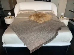 Letto imbottito con piedini Domenica 160x200 Pianca a prezzo scontato