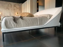 Letto imbottito con piedini Domenica 160x200 Pianca a prezzo scontato