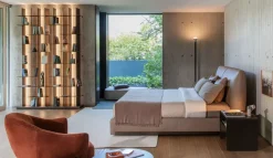 Letto imbottito modello Atelierm: contatta il venditore per scoprire il prezzo