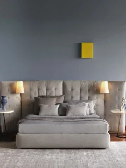 Letto imbottito modello Angle: richiedi ora il prezzo