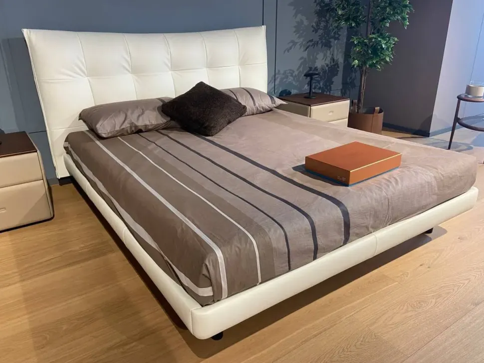 Letto imbottito modello Aurora tre: richiedi ora il prezzo riservato