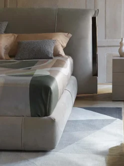 Letto imbottito modello Amal: contatta il venditore per scoprire il prezzo