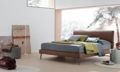 Letto imbottito modello Banny di Artigianale scontato 30%