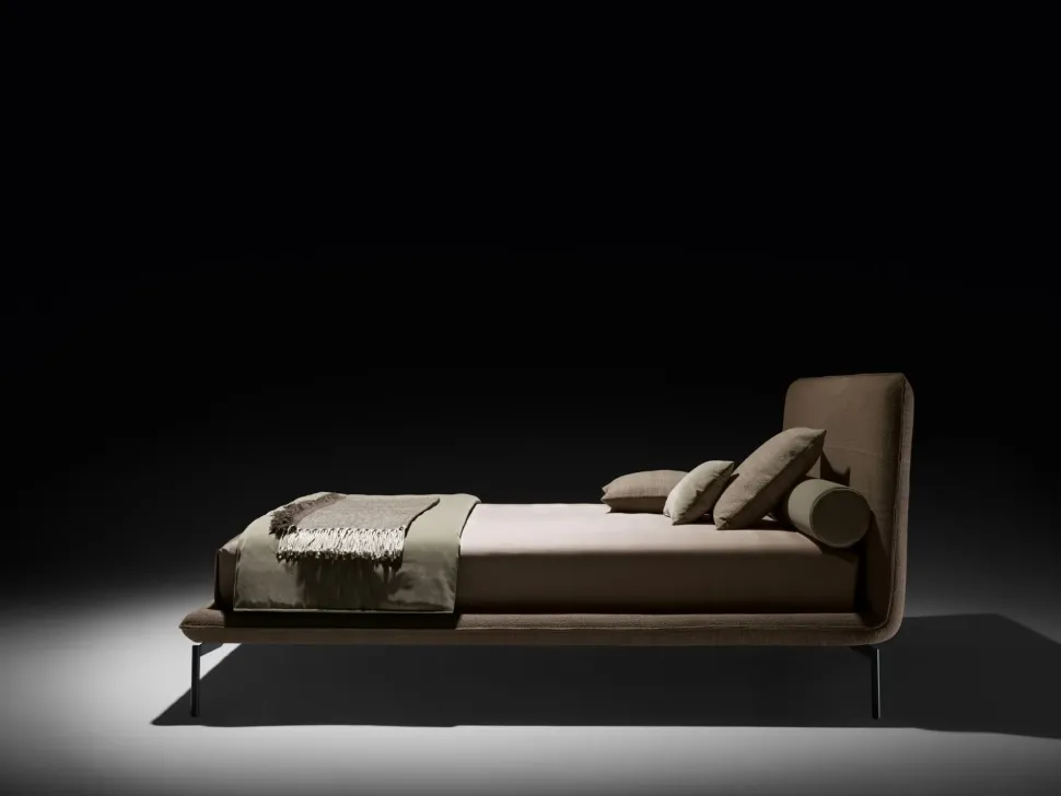 Letto imbottito modello Elle di Twils scontato 30%