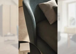 Letto imbottito modello Embrace di Pianca scontato 30%