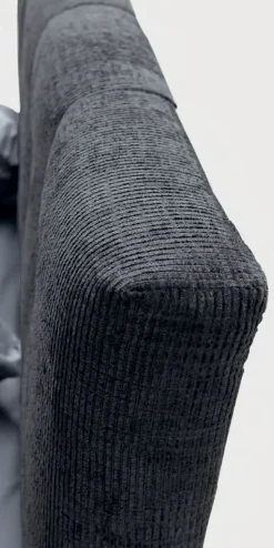 Letto imbottito modello Enrica: richiedi ora il prezzo riservato