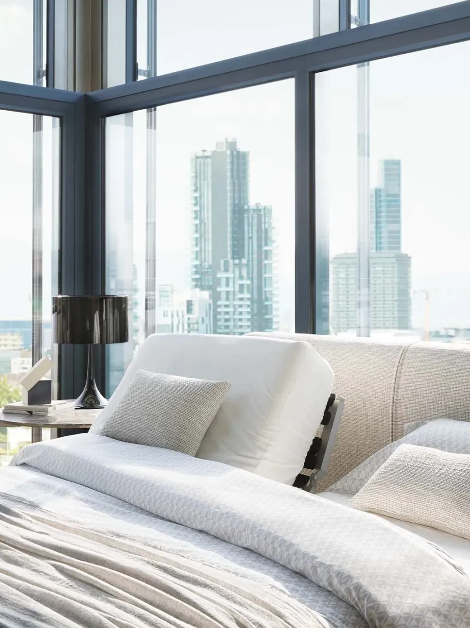 Letto imbottito modello Icon: scopri il prezzo riservato