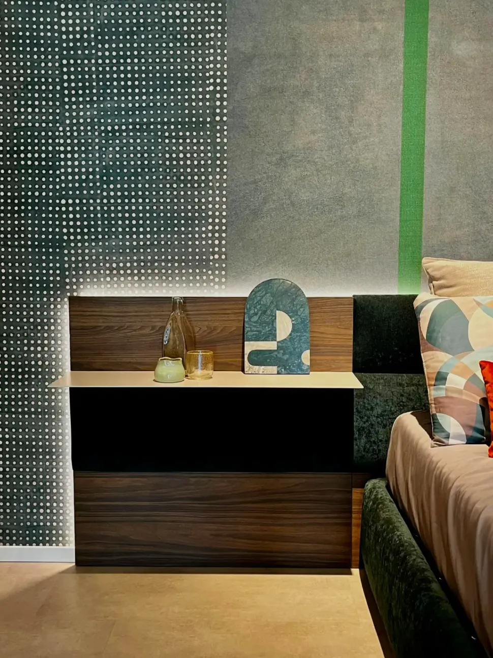 Letto imbottito modello Letto space di Novamobili scontato 30%