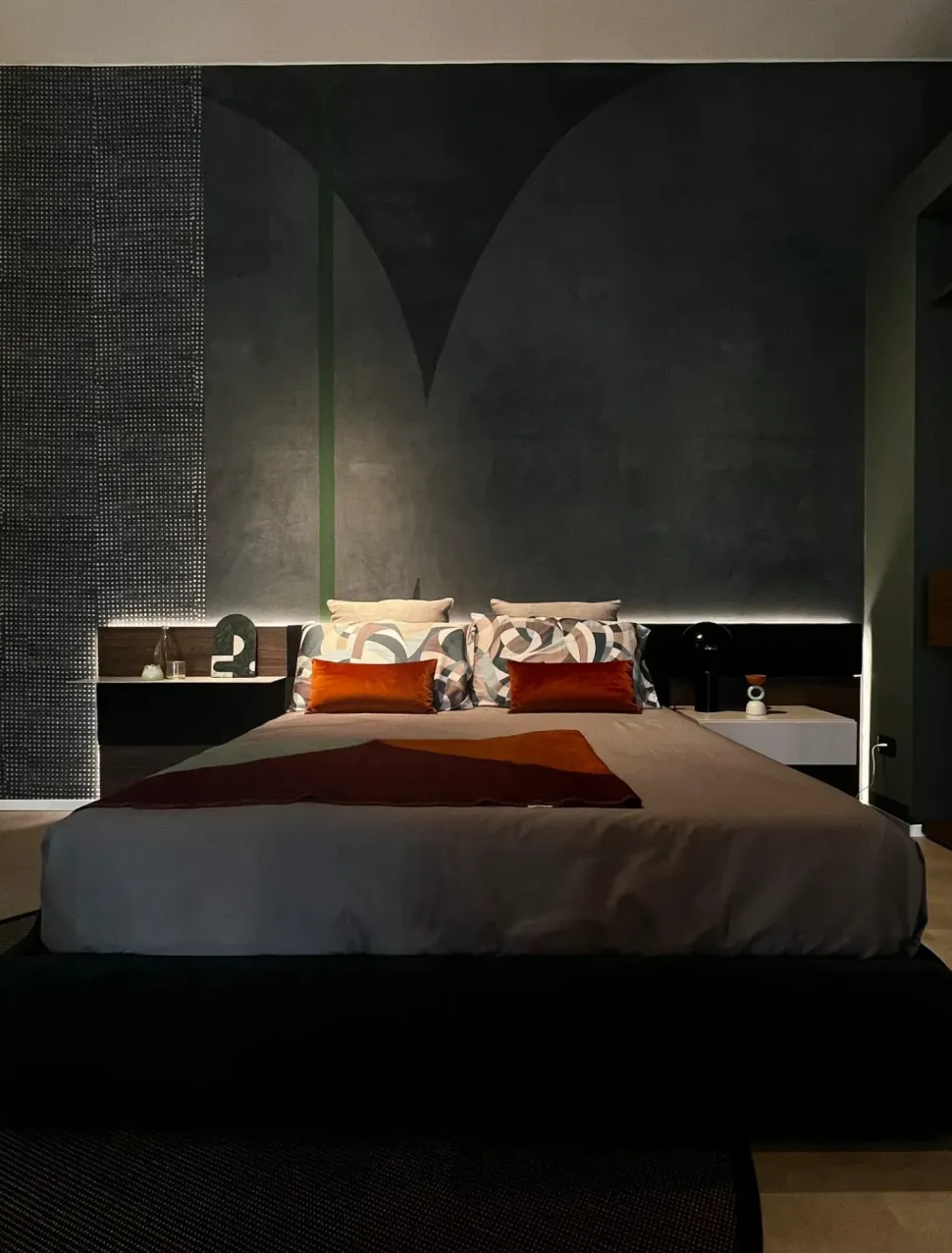 Letto imbottito modello Letto space di Novamobili scontato 30%