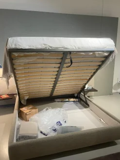 Letto imbottito modello Letto infinito 170x200 di Twils scontato 30%