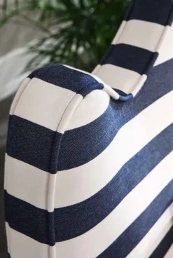 Letto imbottito modello Letto luxury doppio contenitore  di Md work scontato 50%