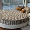 Letto imbottito modello Letto rotondo cristal high-tech tessuto di Artigianale scontato 48%