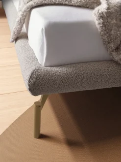 Letto imbottito modello Letto matrimoniale modello alissa di Orme scontato 40%