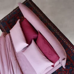 Letto imbottito modello Osaka: contatta il venditore per scoprire il prezzo