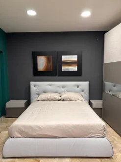 Letto imbottito modello Roger di Giessegi scontato 50%