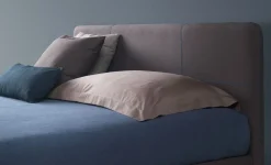 Letto imbottito modello Teo * di Biba salotti scontato 30%