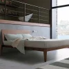 Letto in legno con gambe Spillo Pianca a prezzo scontato