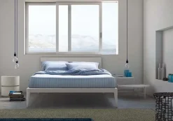 Letto in legno con gambe Spillo Pianca a prezzo scontato