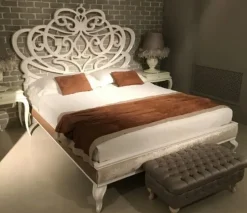 Letto in legno con giroletto Nuveau Giusti portos a prezzo ribassato