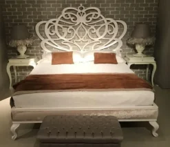 Letto in legno con giroletto Nuveau Giusti portos a prezzo ribassato