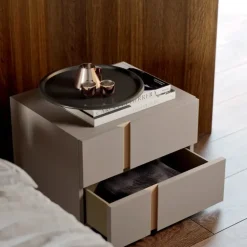 Letto in legno con giroletto Letto moderno ginevra Mottes selection a prezzo scontato