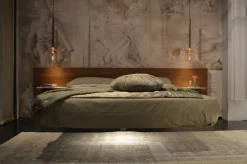 Letto in legno con piedini Fluttua wildwood Lago a prezzo scontato