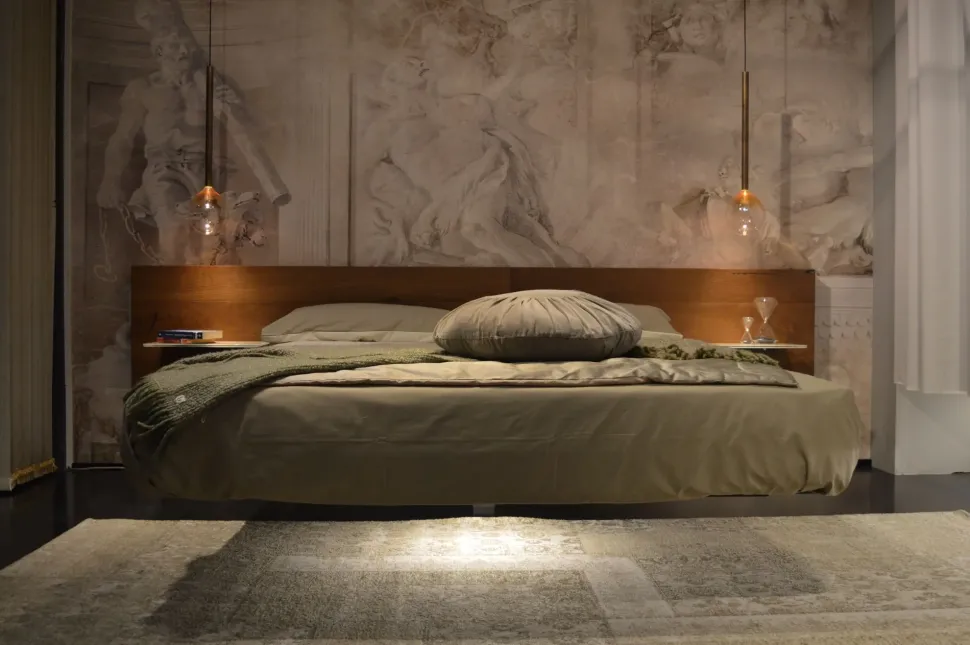 Letto in legno con piedini Fluttua wildwood Lago a prezzo scontato