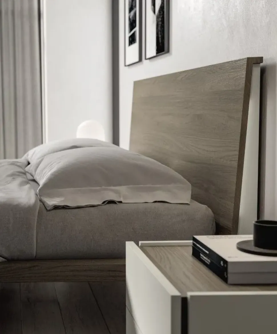 Letto in legno con piedini Zeo Artigianale a prezzo scontato