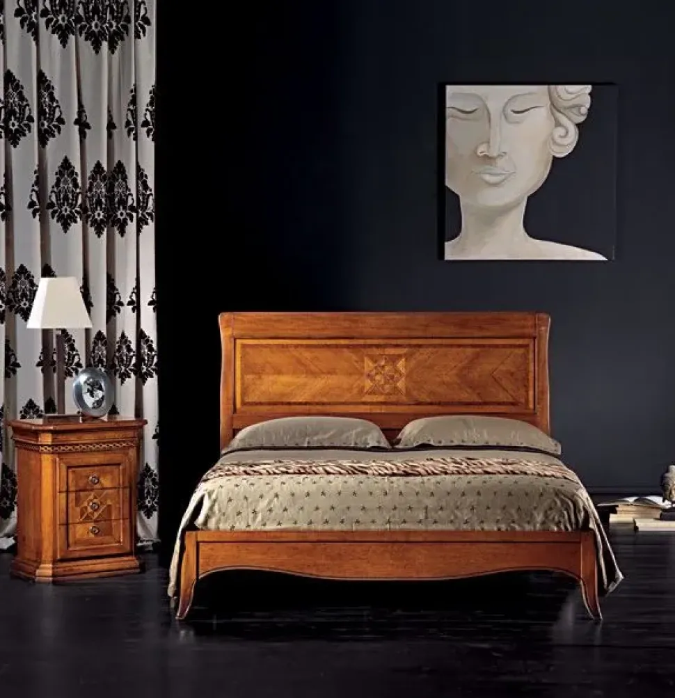 Letto in legno con piedini Modello i solisti Mobilificio bellutti a prezzo ribassato