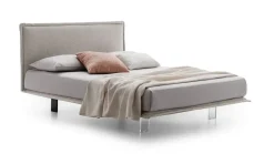 Letto king size con piedini Vasco Le comfort a prezzo ribassato