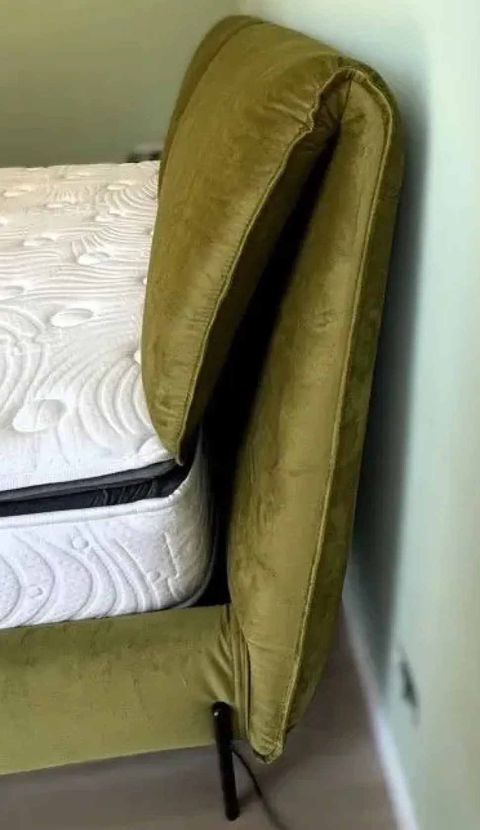 Letto Letto matrimoniale con contenitore field Artigianale SCONTATO a PREZZI OUTLET