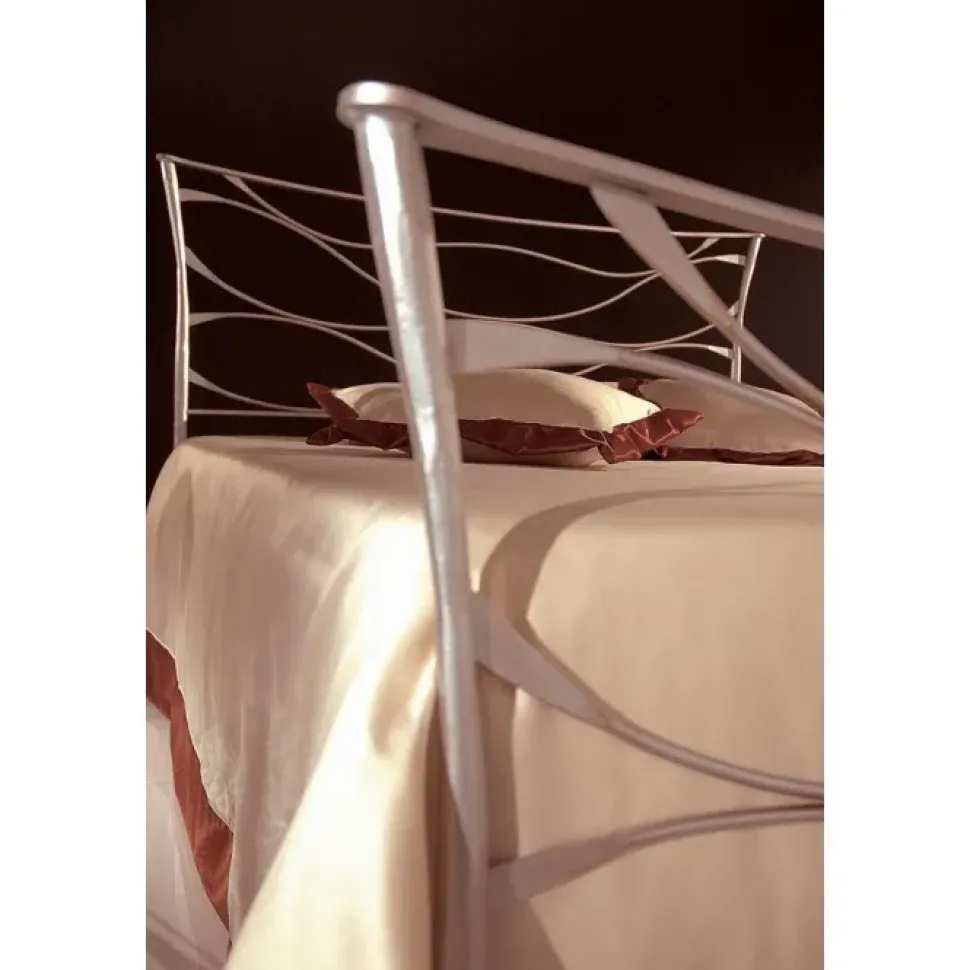 Letto Letto matrimoniale enea in ferro battuto di Pama letti scontato del 30%