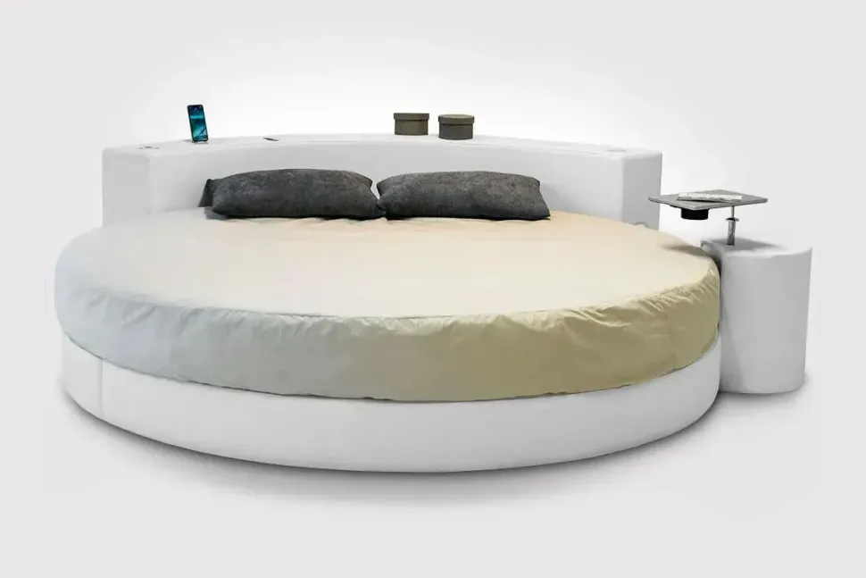 Letto Letto rotondo cristal high-tech di Artigianale scontato del 10%