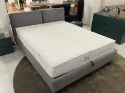 Letto matrimoniale con contenitore Form Samoa a prezzo scontato