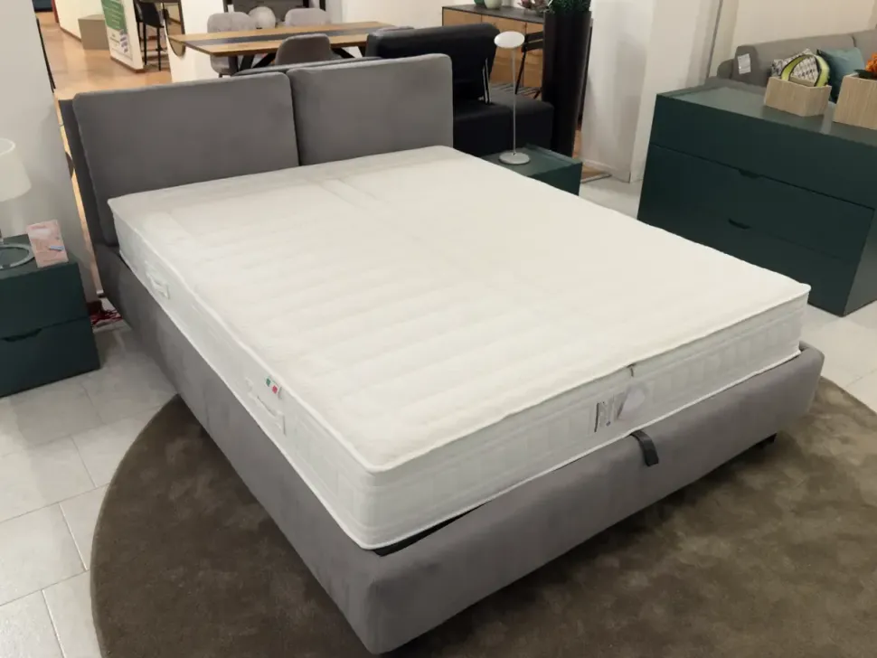 Letto matrimoniale con contenitore Form Samoa a prezzo scontato