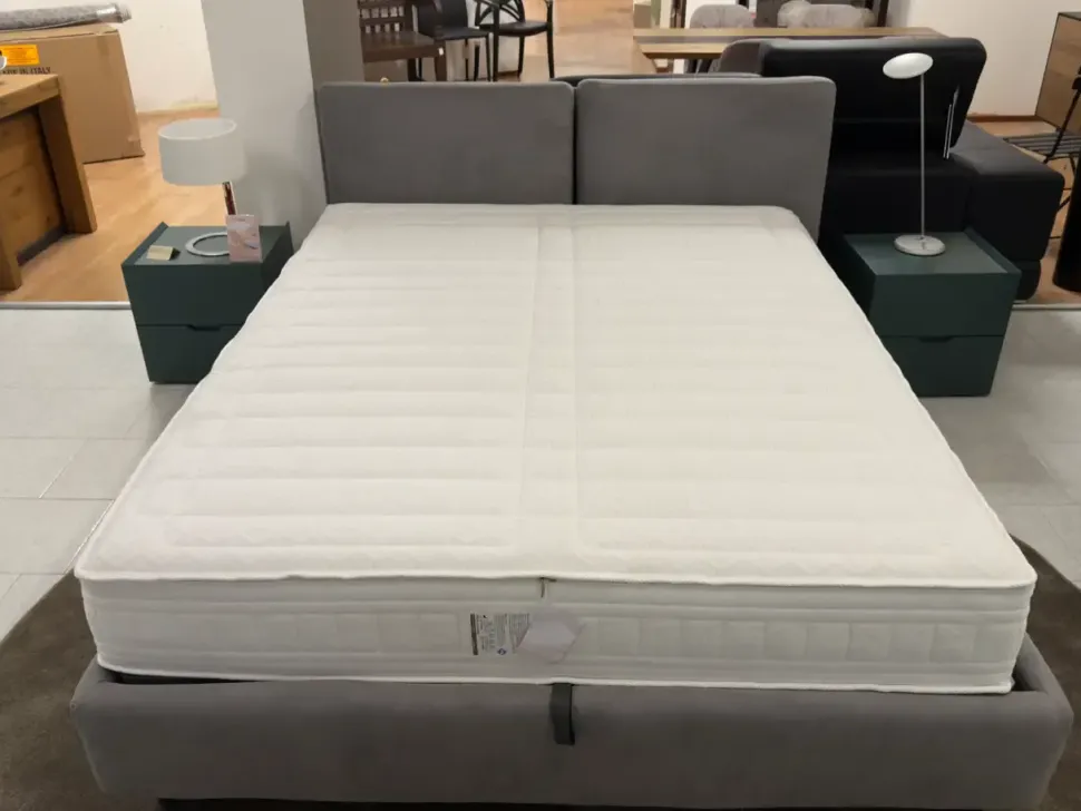 Letto matrimoniale con contenitore Form Samoa a prezzo scontato