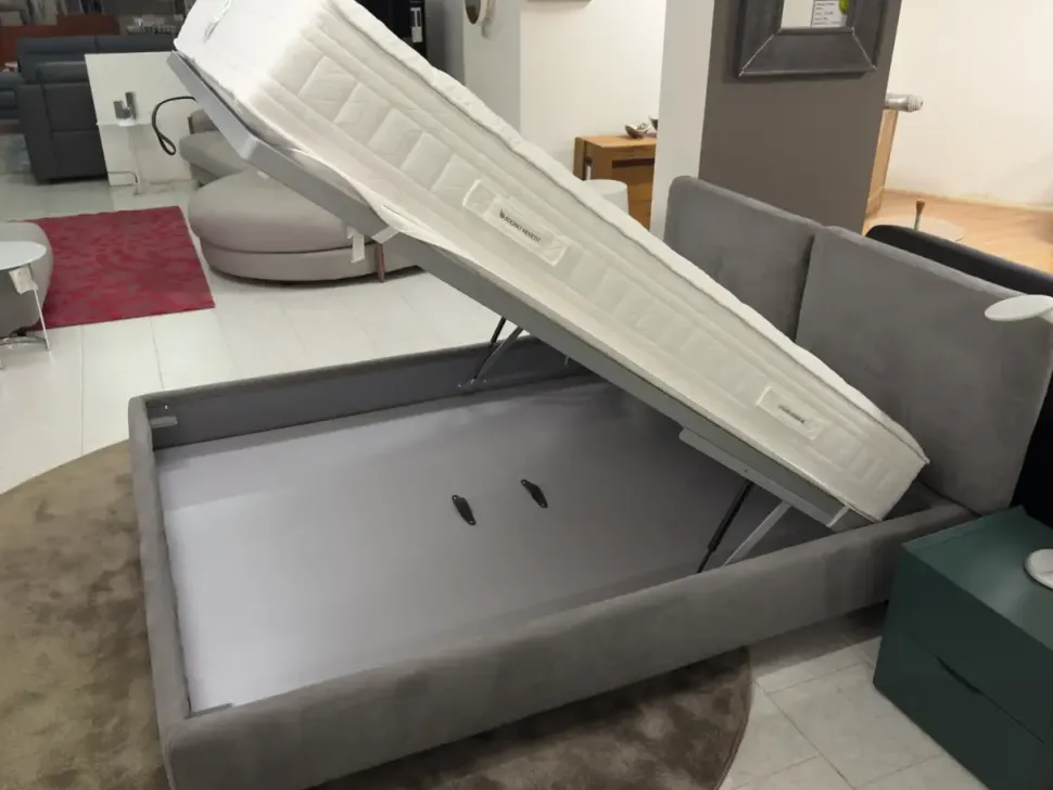 Letto matrimoniale con contenitore Form Samoa a prezzo scontato