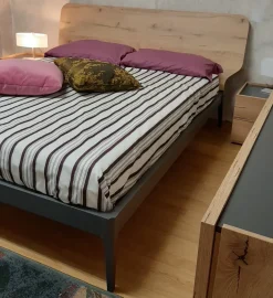 Letto matrimoniale con gambe Elegance Siloma a prezzo scontato