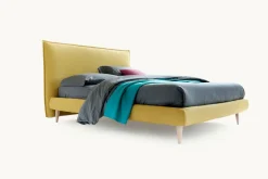 Letto matrimoniale con gambe Bob a prezzo riservato