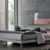 Letto matrimoniale con gambe Charlie Tomasella a prezzo scontato