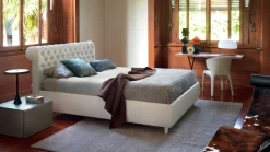 Letto matrimoniale con giroletto Victoria a prezzo riservato