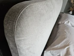 Letto matrimoniale con giroletto Avalon a prezzo riservato