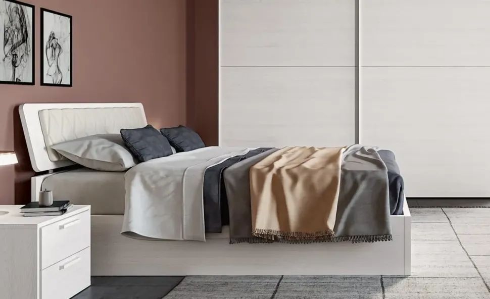 Letto matrimoniale con giroletto Vela Santalucia a prezzo ribassato