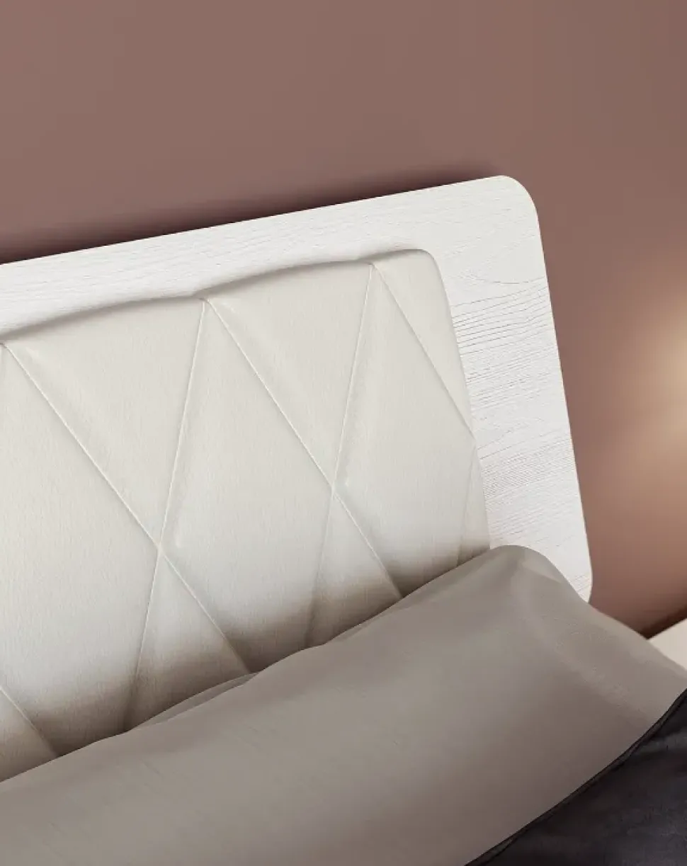 Letto matrimoniale con giroletto Vela Santalucia a prezzo ribassato